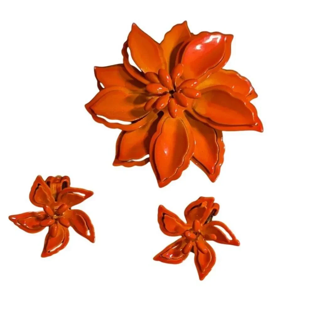 Vintage Orange Enamel Flower Brooch and Clip On Earrings Set‎ 3D Floral Jewelry
